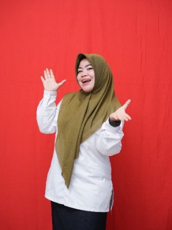 dwi nuryanti wulandari, s.pd., m.pd. (bahasa sunda) 3x4