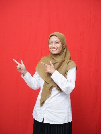 siska nur yusliantini, s.pd. (pancasila) 3x4